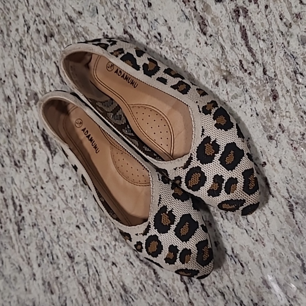 Womens Leopard Print Flats, Size 6